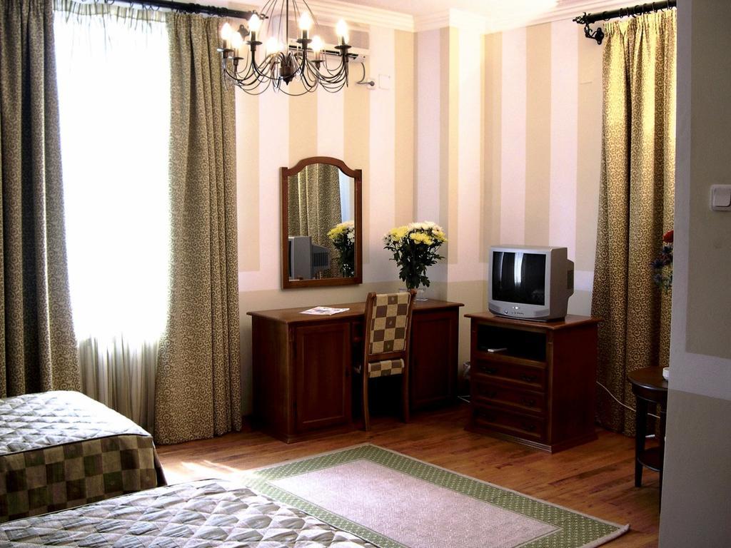 Hotel Piccolo Mondo Bucareste Quarto foto